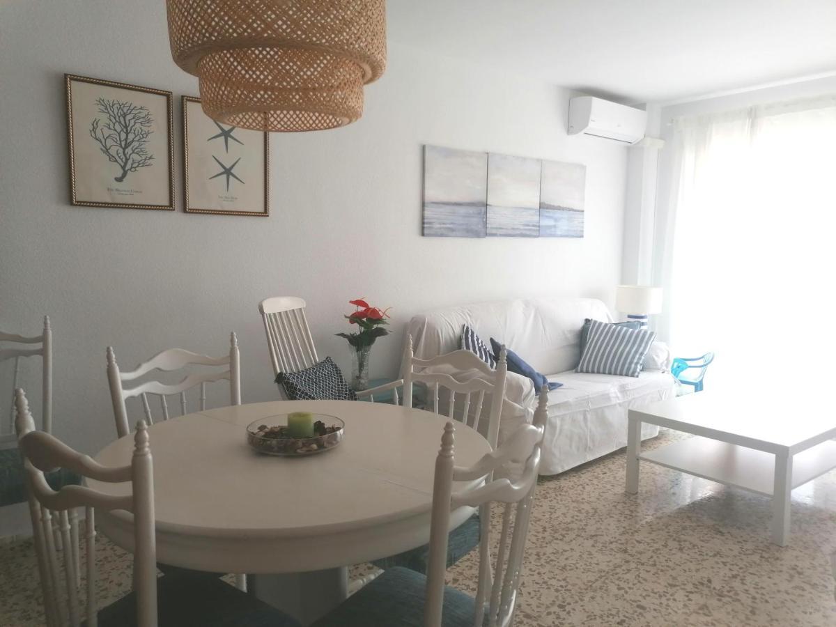 Piso Familiar Con Piscina Y Aparcamiento En Torre Del Mar - Edificio Ronda I Apartment ภายนอก รูปภาพ