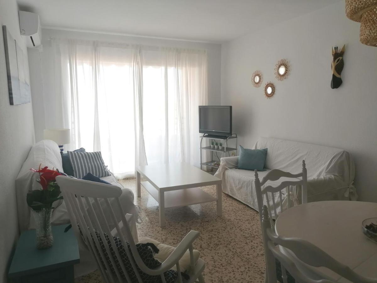 Piso Familiar Con Piscina Y Aparcamiento En Torre Del Mar - Edificio Ronda I Apartment ภายนอก รูปภาพ